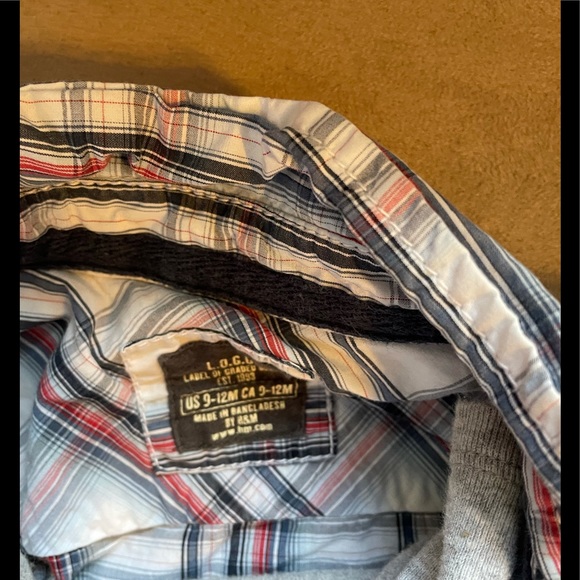 🌾 2 plaid button-ups + bonus - Picture 6 of 8